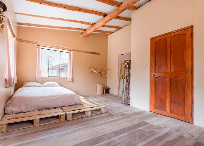 Bright And Spacious 3 Bed With Everything Need In *