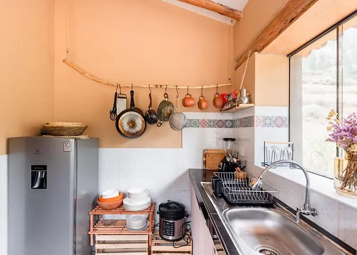 Bright And Spacious 3 Bed With Everything Need In