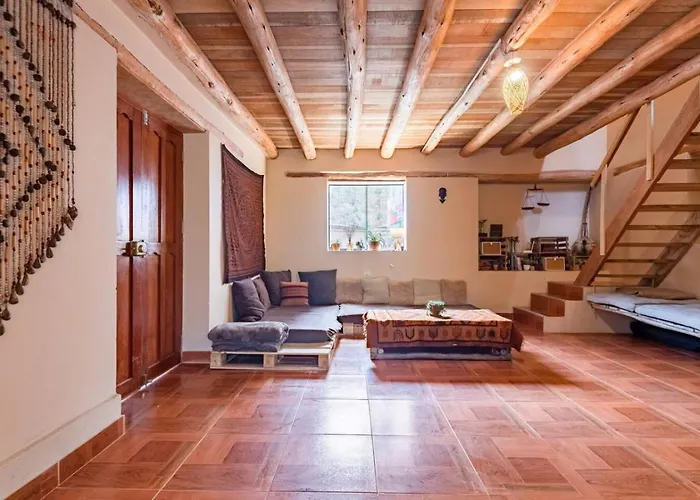 Ferienhaus Bright And Spacious 3 Bed With Everything Need In