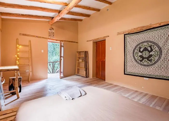Bright And Spacious 3 Bed With Everything Need In