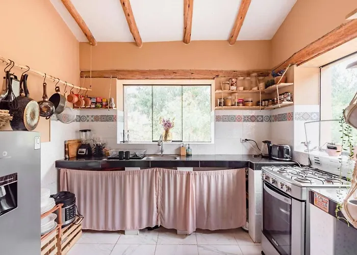 Bright And Spacious 3 Bed With Everything Need In Ferienhaus